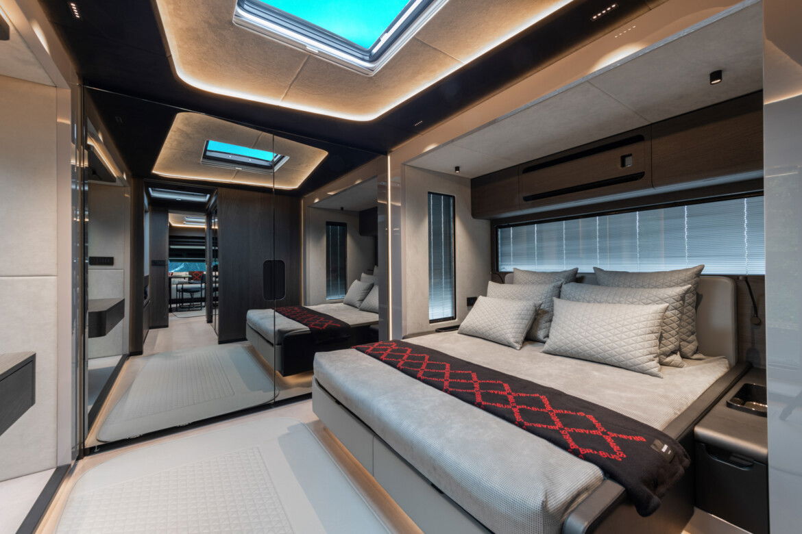 Brabus Big Boy - bedroom